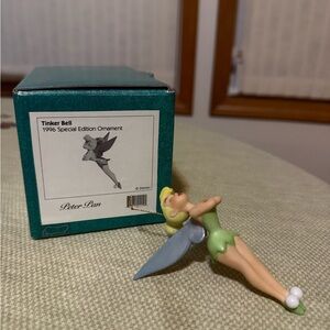 WDCC 1996 Special Edition Tinker Bell Ornament with stand (in pictures)